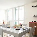 Welc-Om Panoramic