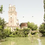 Welc-Om Panoramic